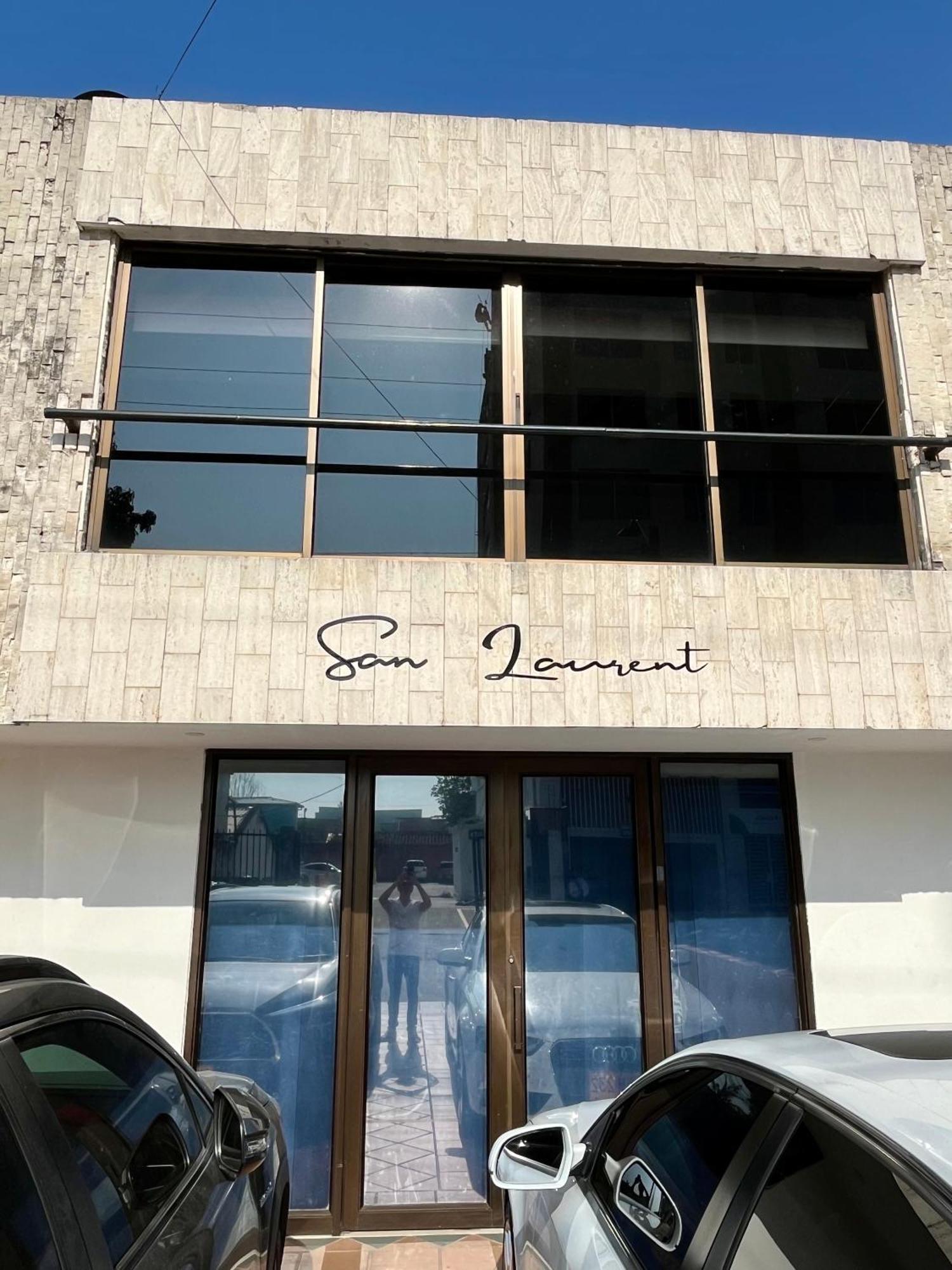 San Laurent Cali Dış mekan fotoğraf